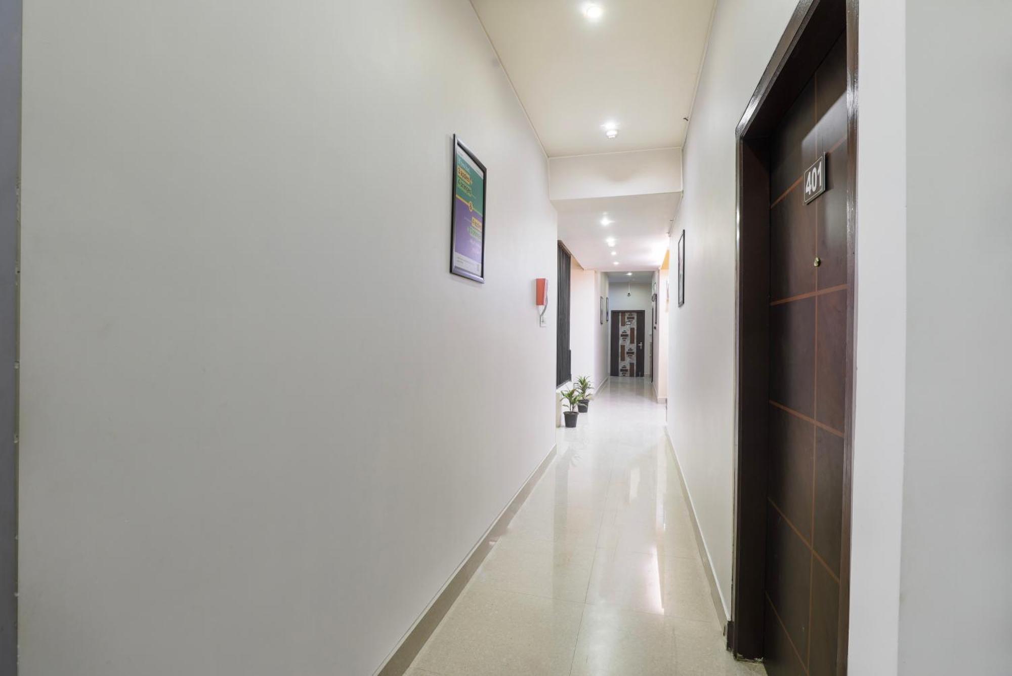 Treebo Urban Oasis Inn Guwahati Bagian luar foto